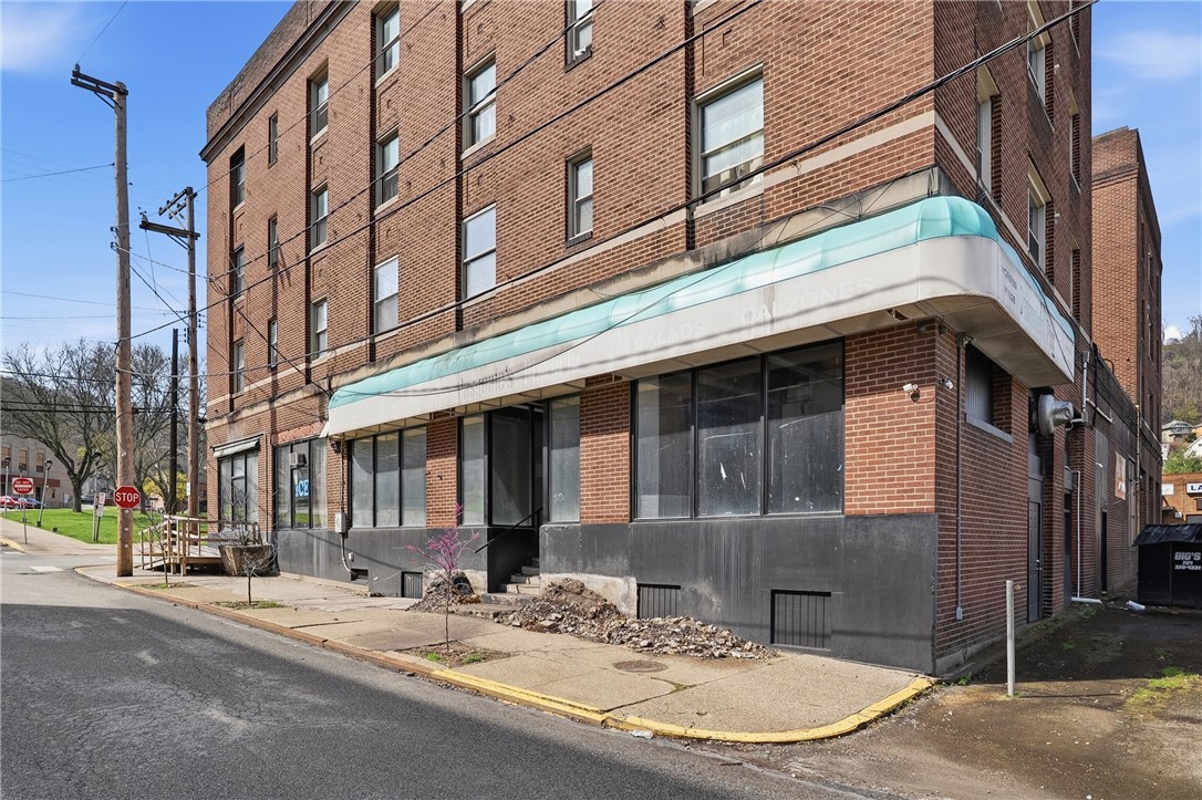 106 Herman Ave