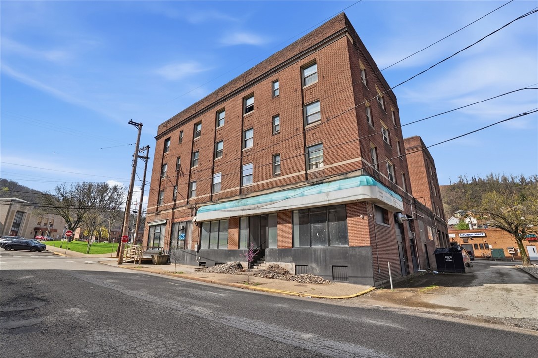 106 Herman Ave
