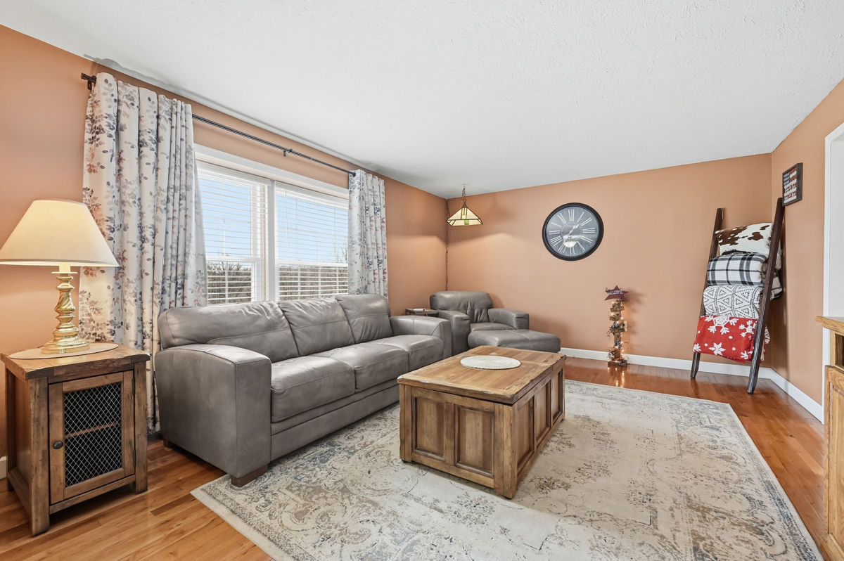 111 Sunview DRIVE