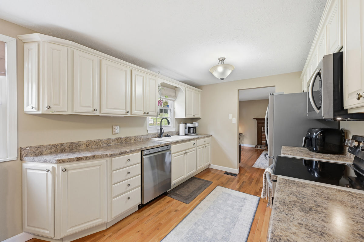 111 Sunview DRIVE
