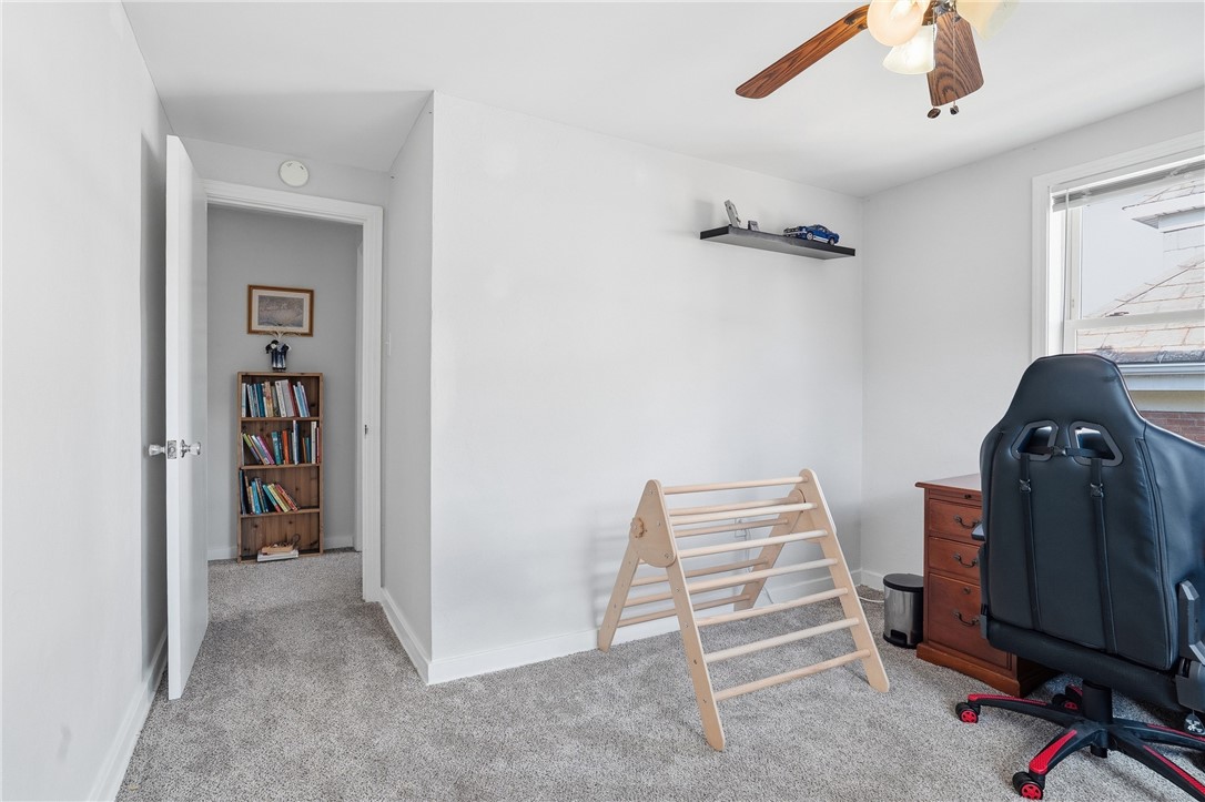 11 E Willock Rd