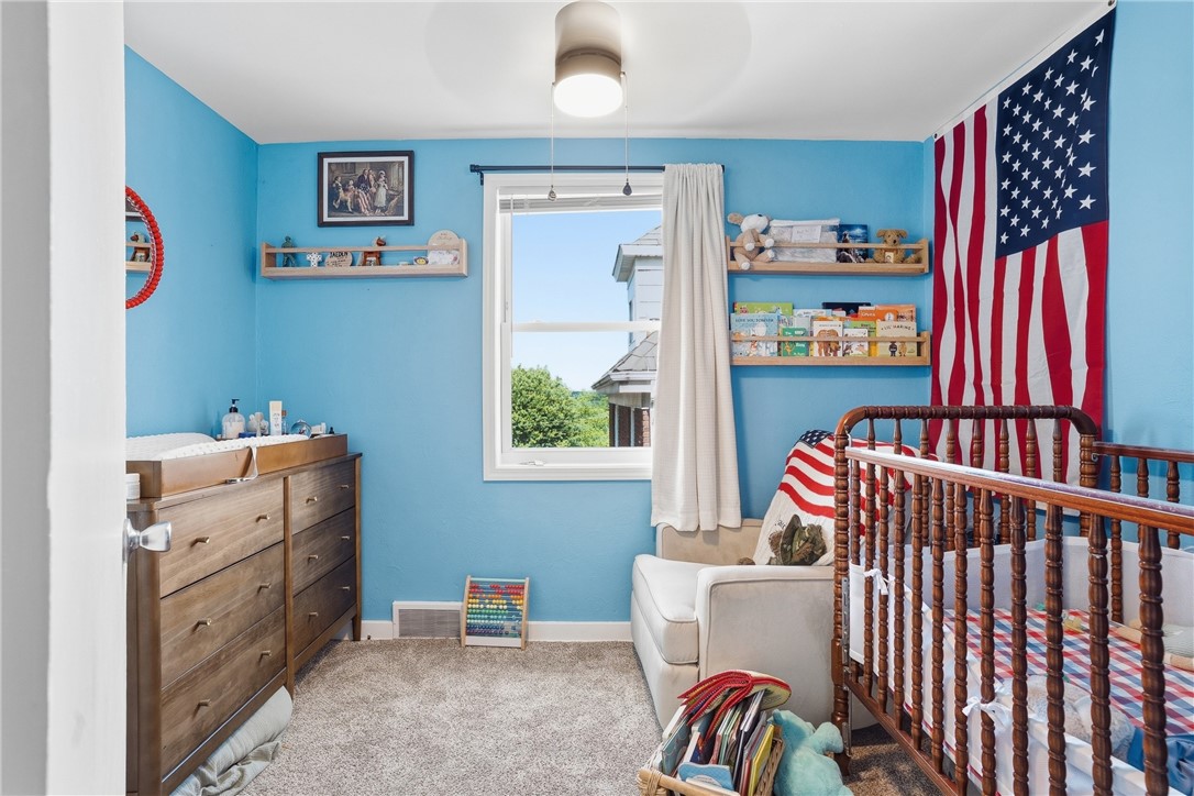11 E Willock Rd
