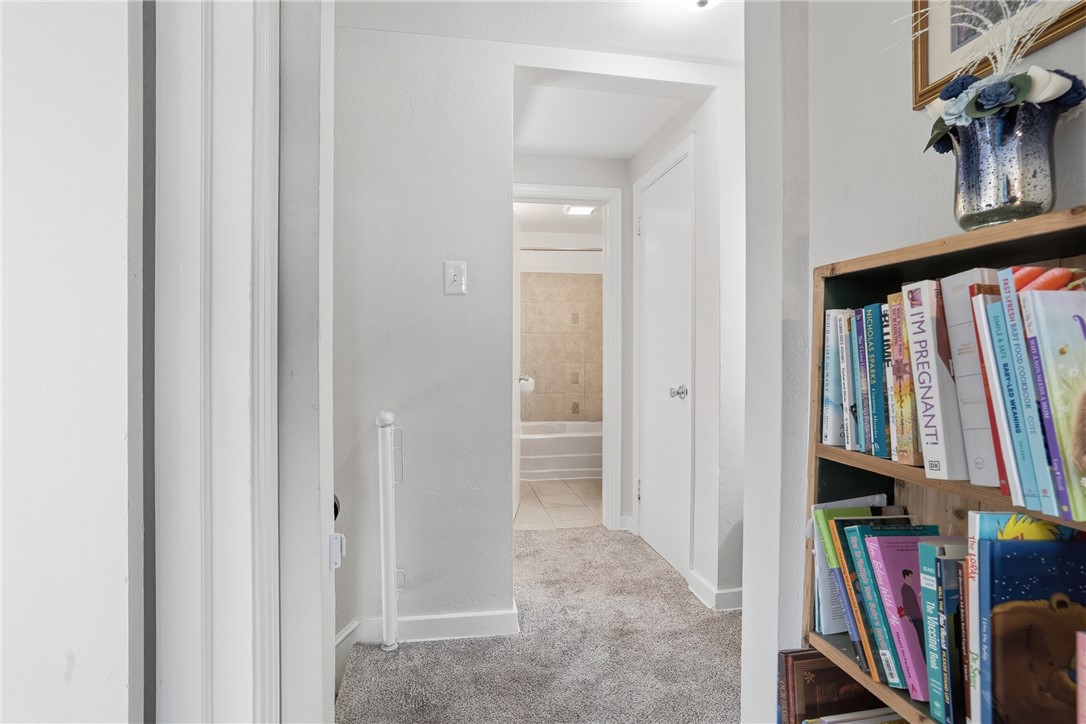 11 E Willock Rd