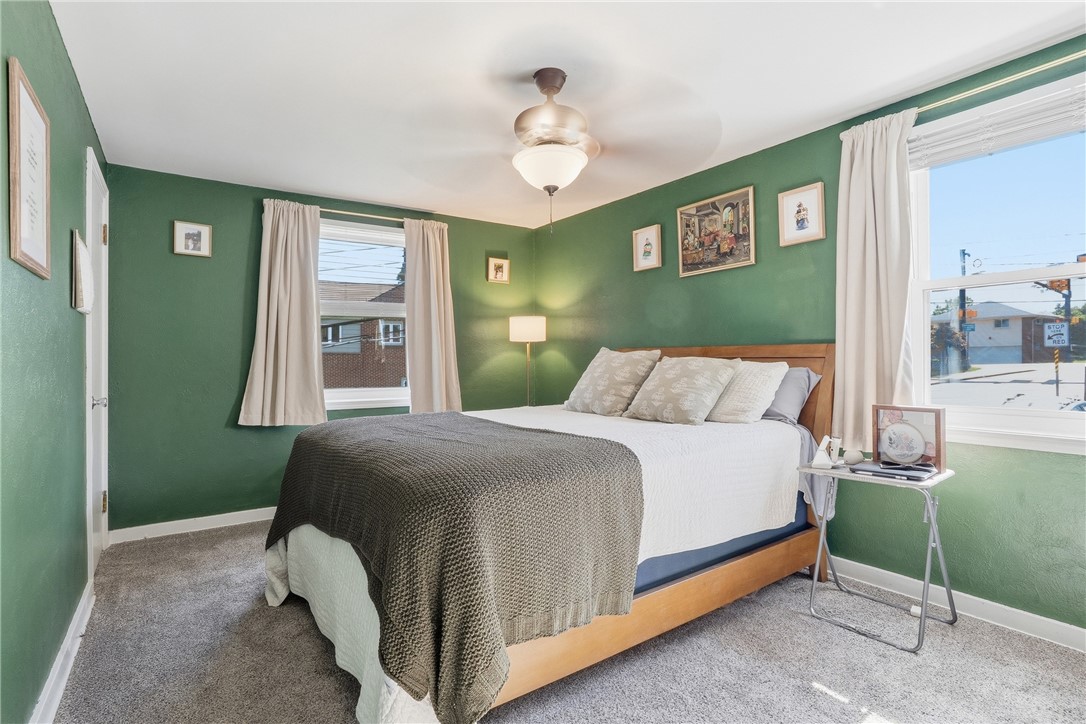 11 E Willock Rd