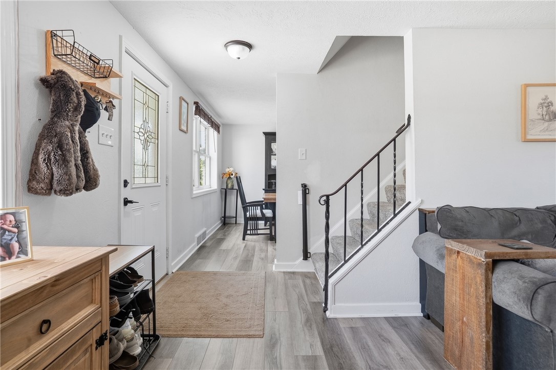 11 E Willock Rd
