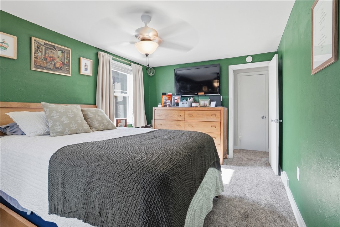 11 E Willock Rd