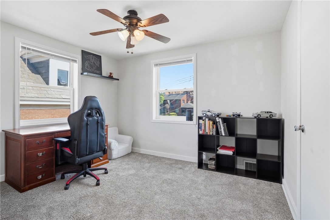 11 E Willock Rd