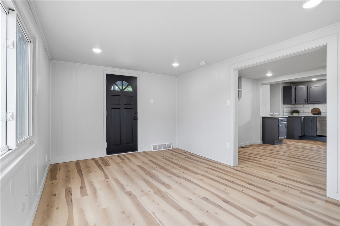601 Cherry Aly