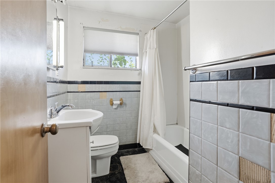 6228 Verona Rd