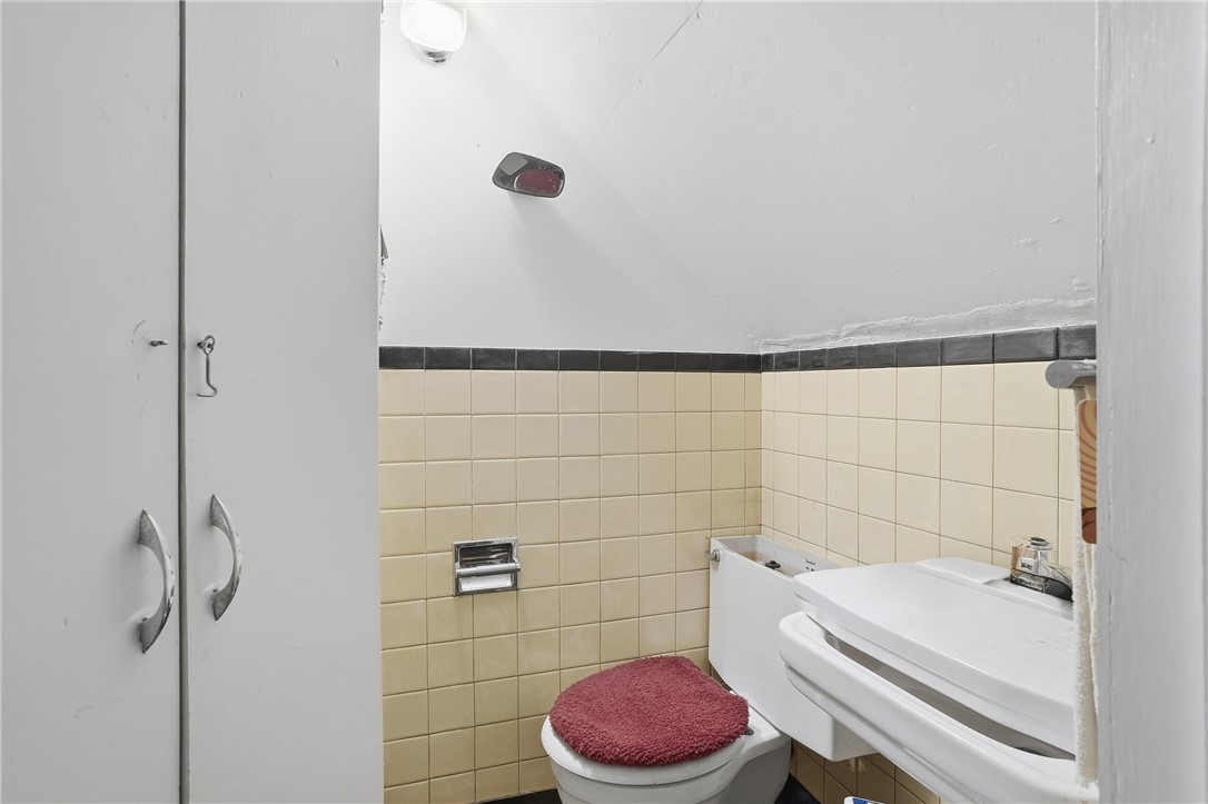 6228 Verona Rd