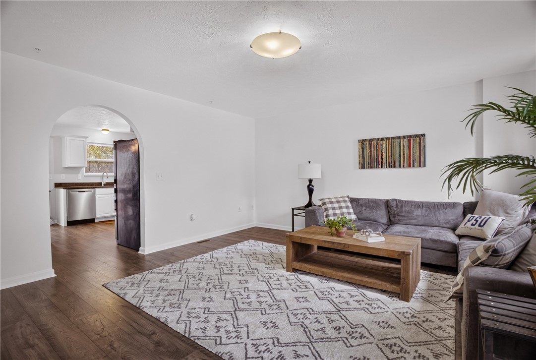 202 Ascot Court