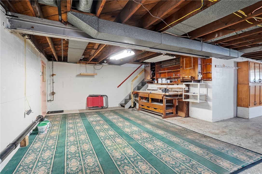 1515 Ridge Ave