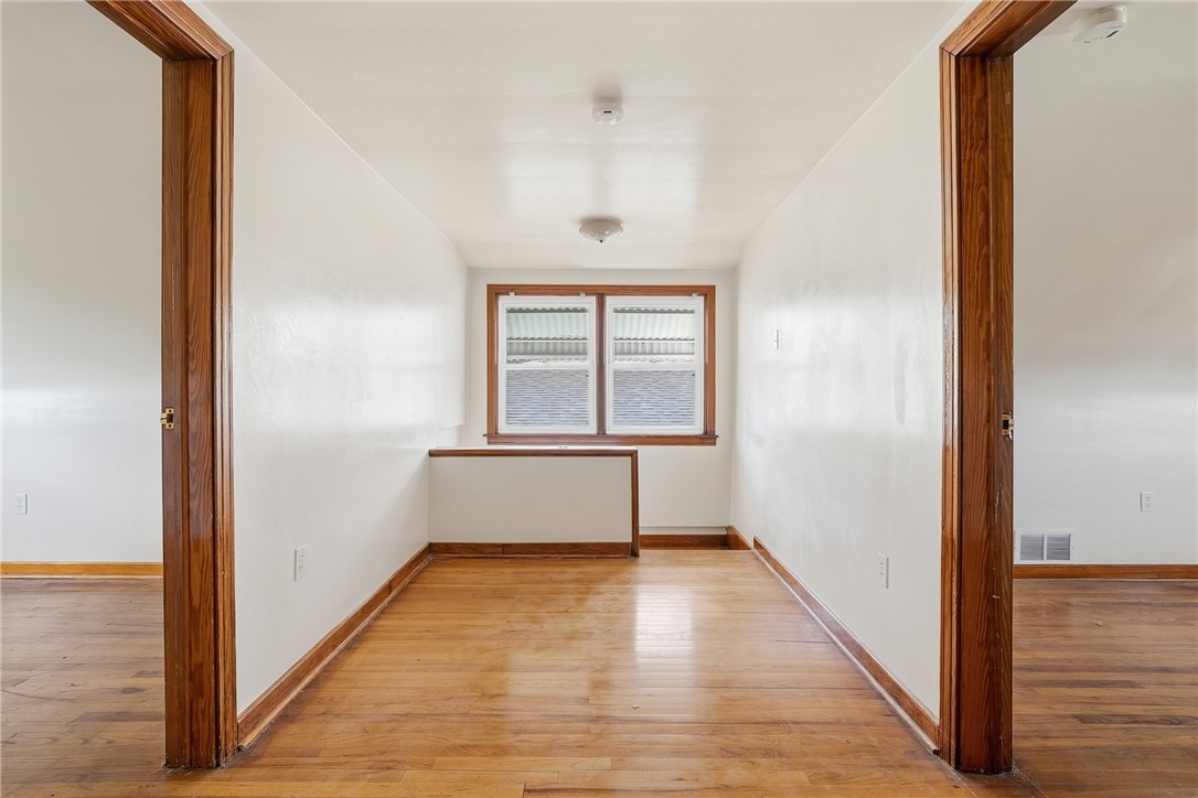 1515 Ridge Ave