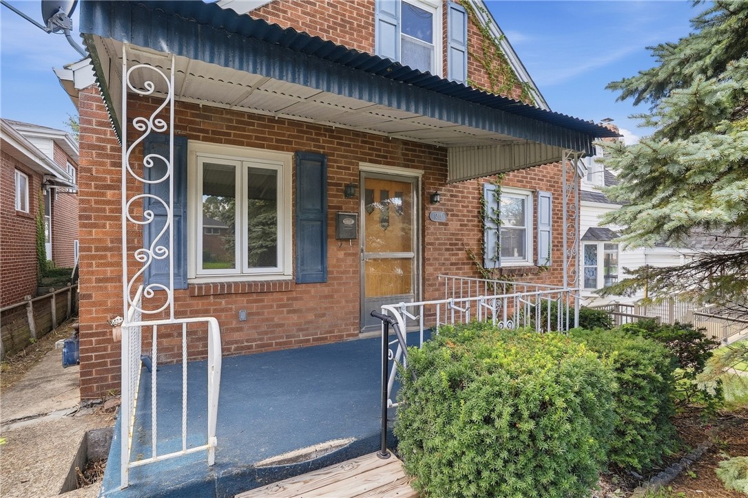 1515 Ridge Ave