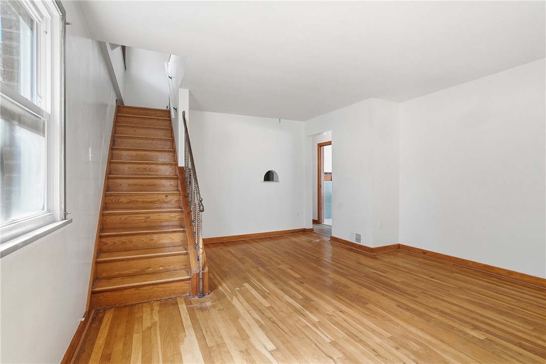 1515 Ridge Ave