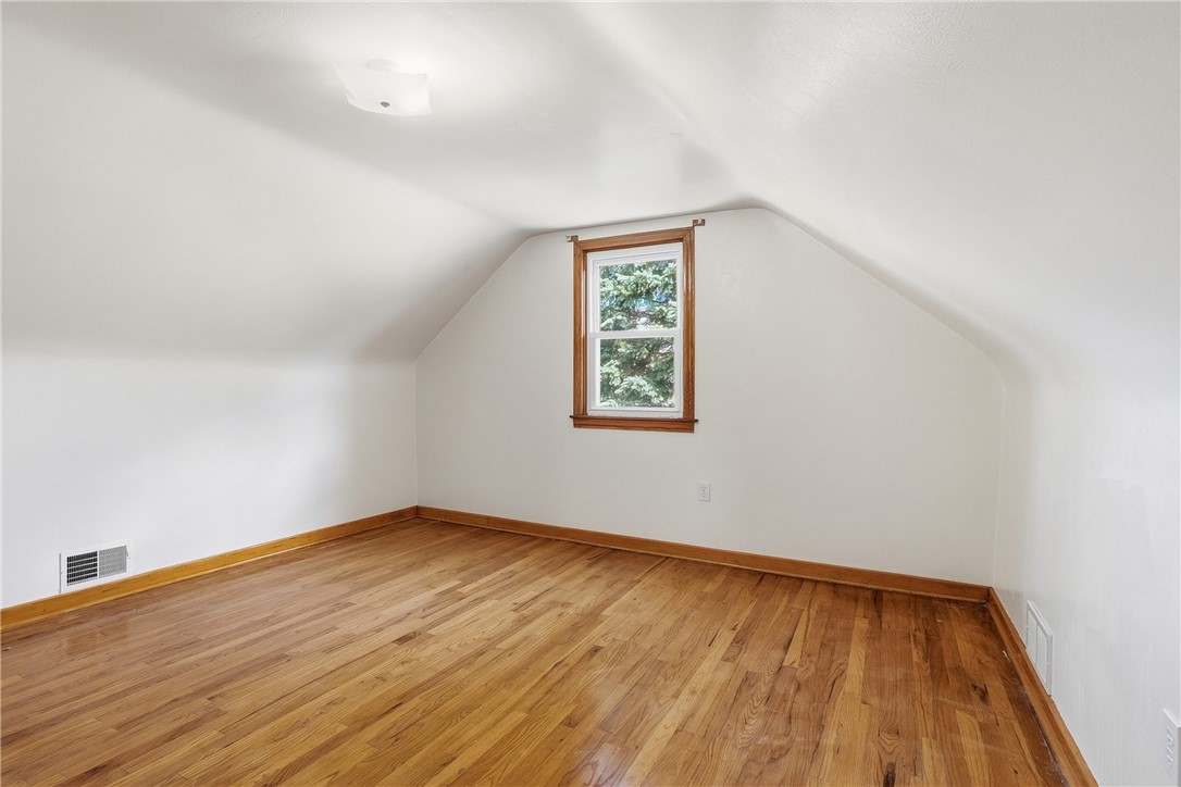 1515 Ridge Ave