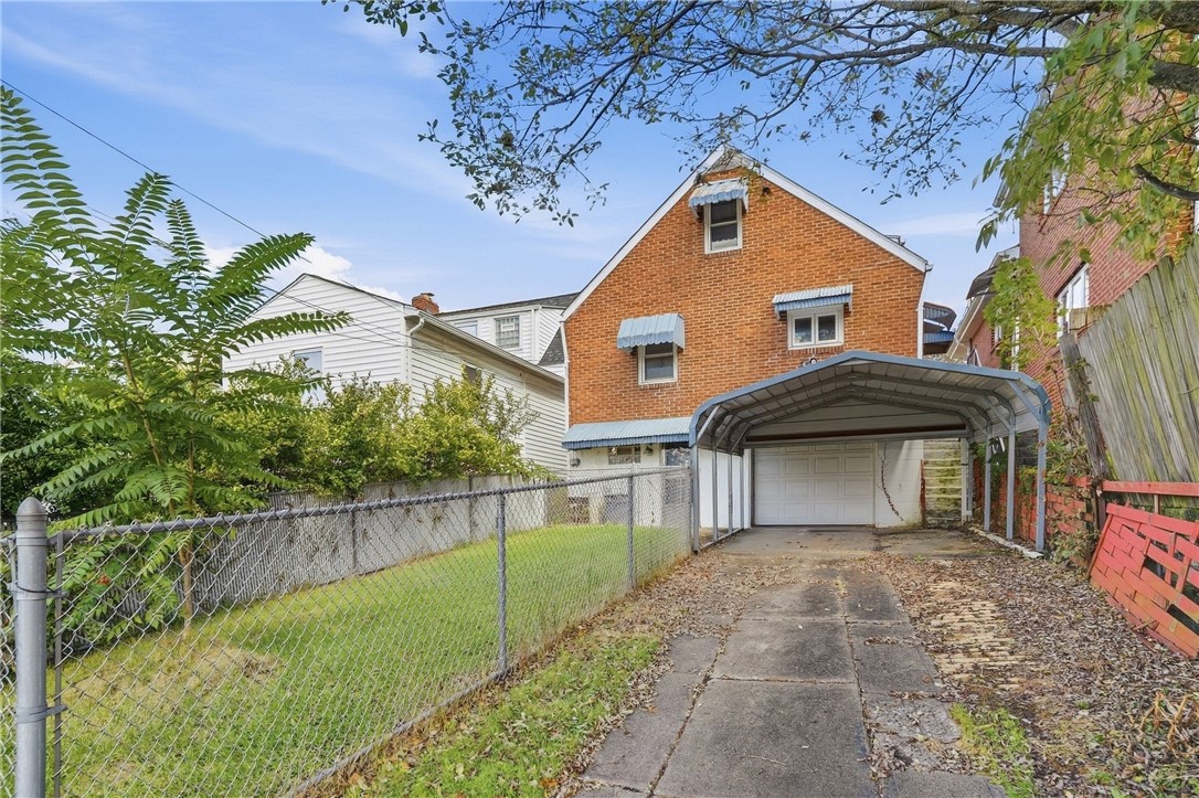 1515 Ridge Ave