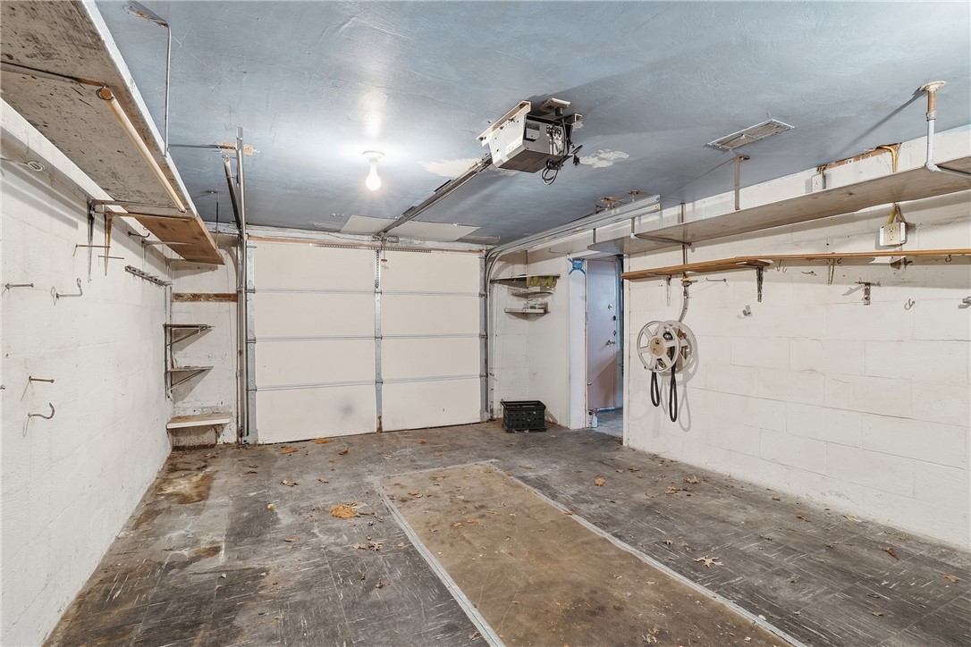 1515 Ridge Ave
