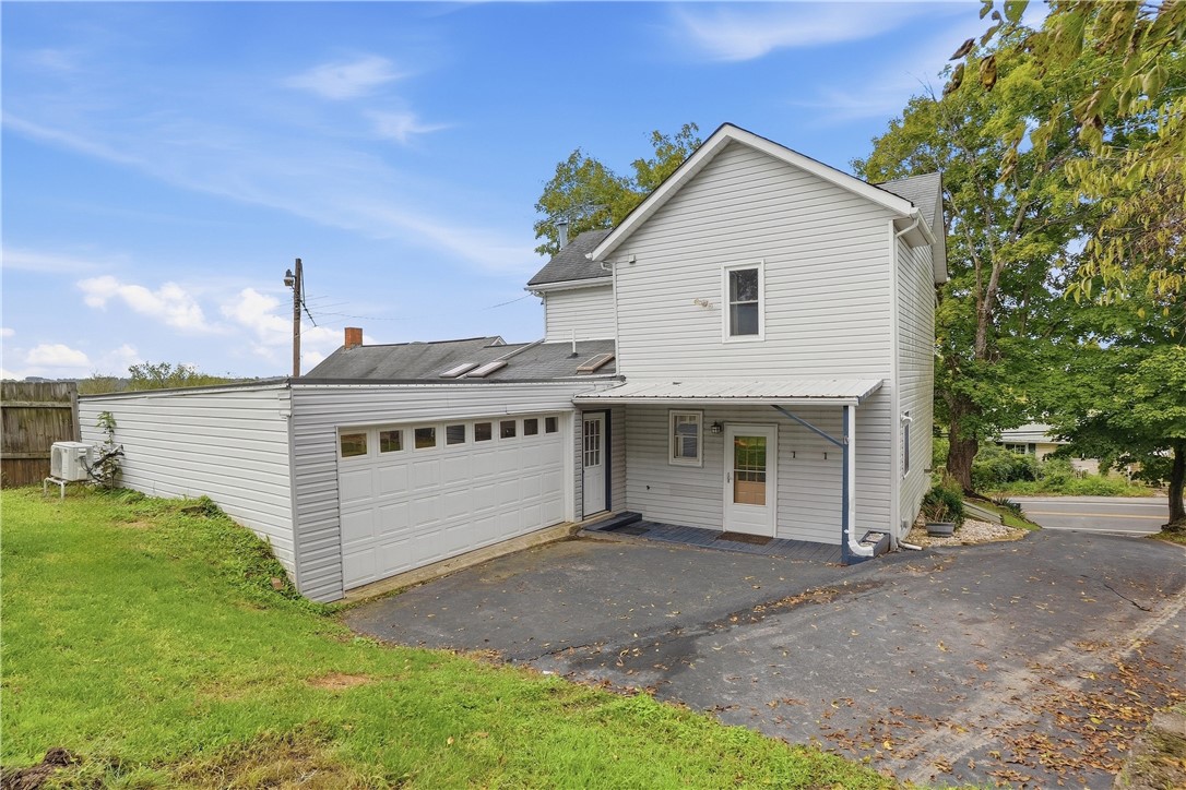692 Amity Ridge Road