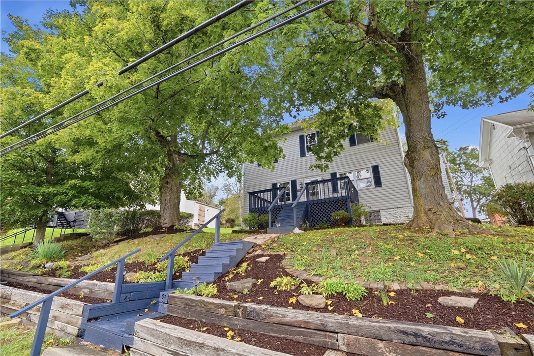 692 Amity Ridge Road