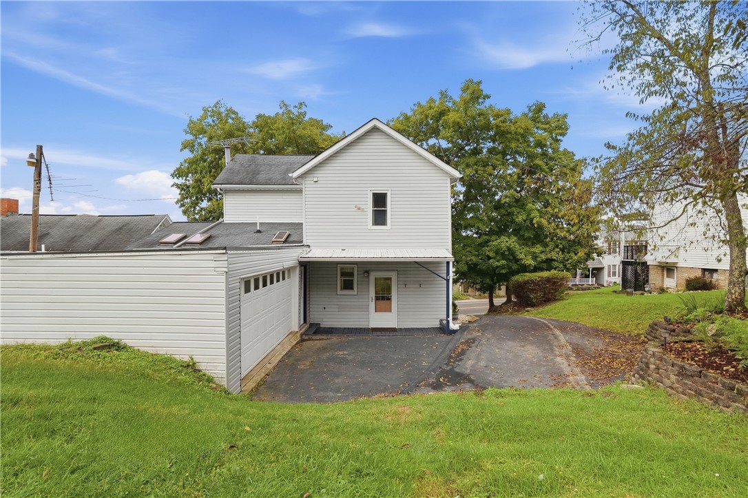 692 Amity Ridge Road