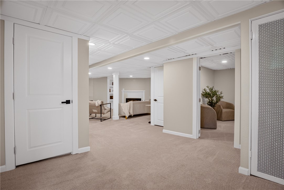 623 Hall Ave