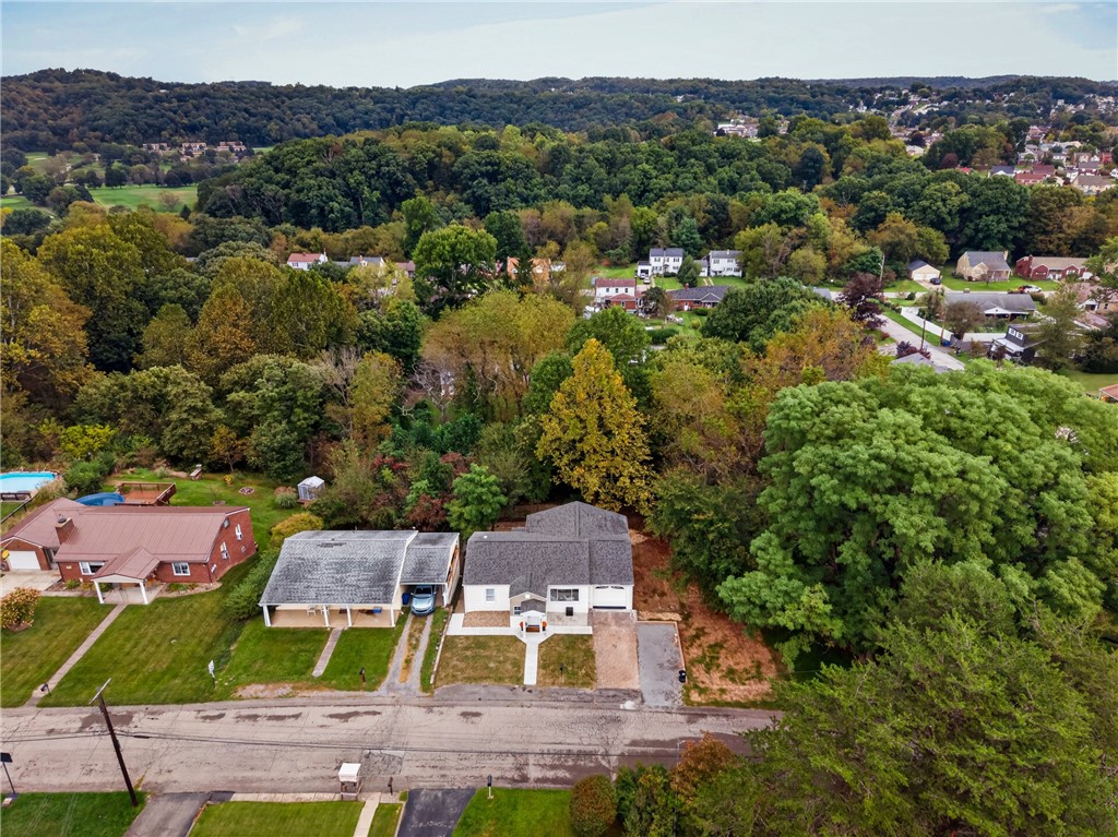 623 Hall Ave