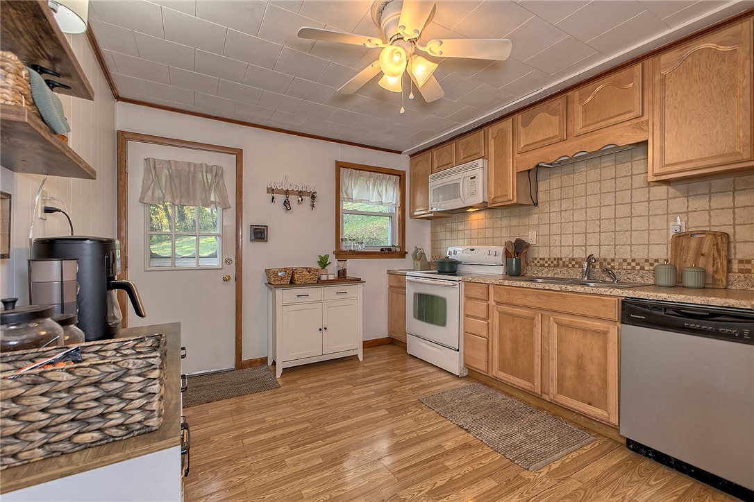 119 Kalaha Ln