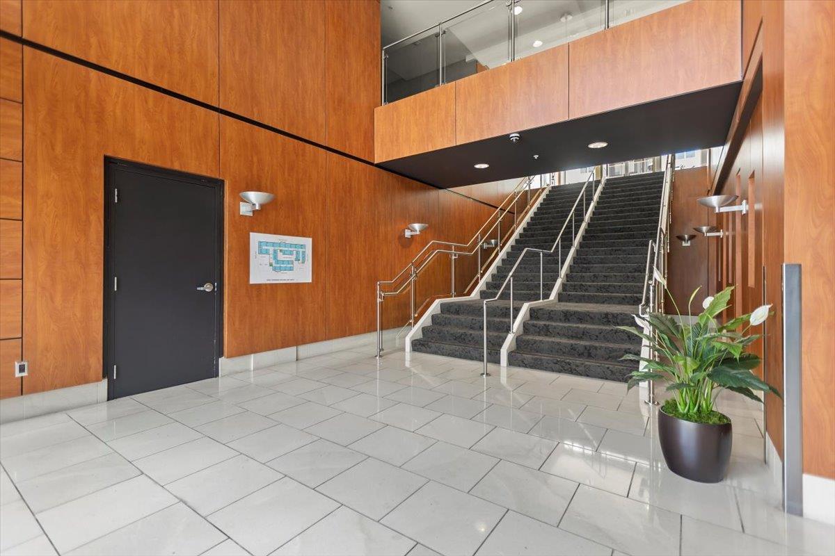 46 W Julian ST 201