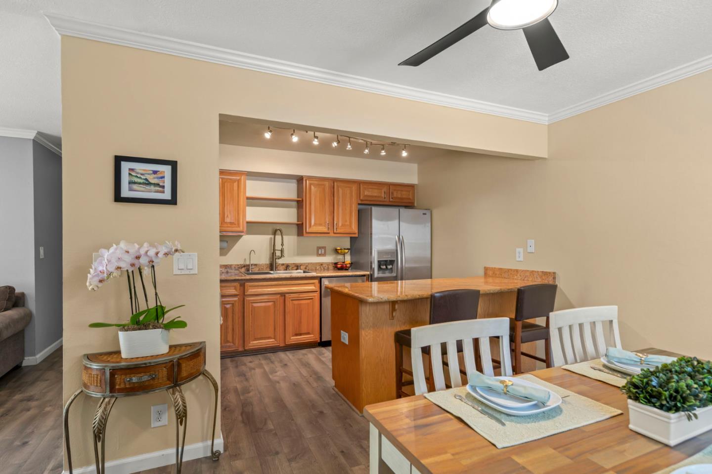 5516 Sean CIR 44