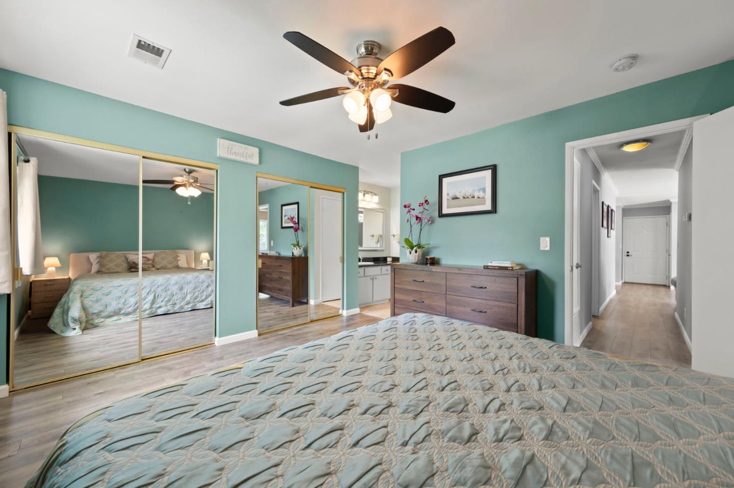 5516 Sean CIR 44
