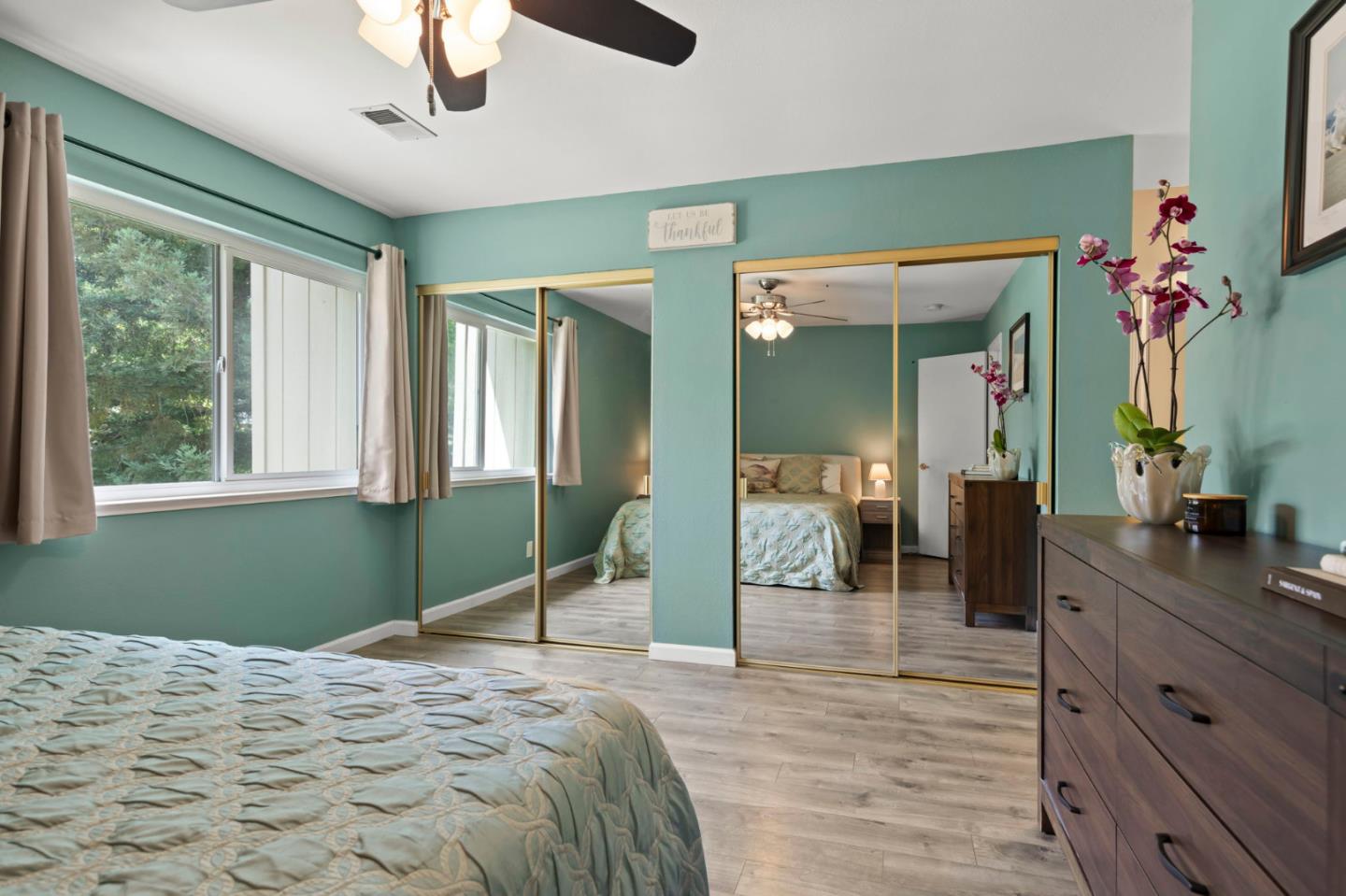 5516 Sean CIR 44