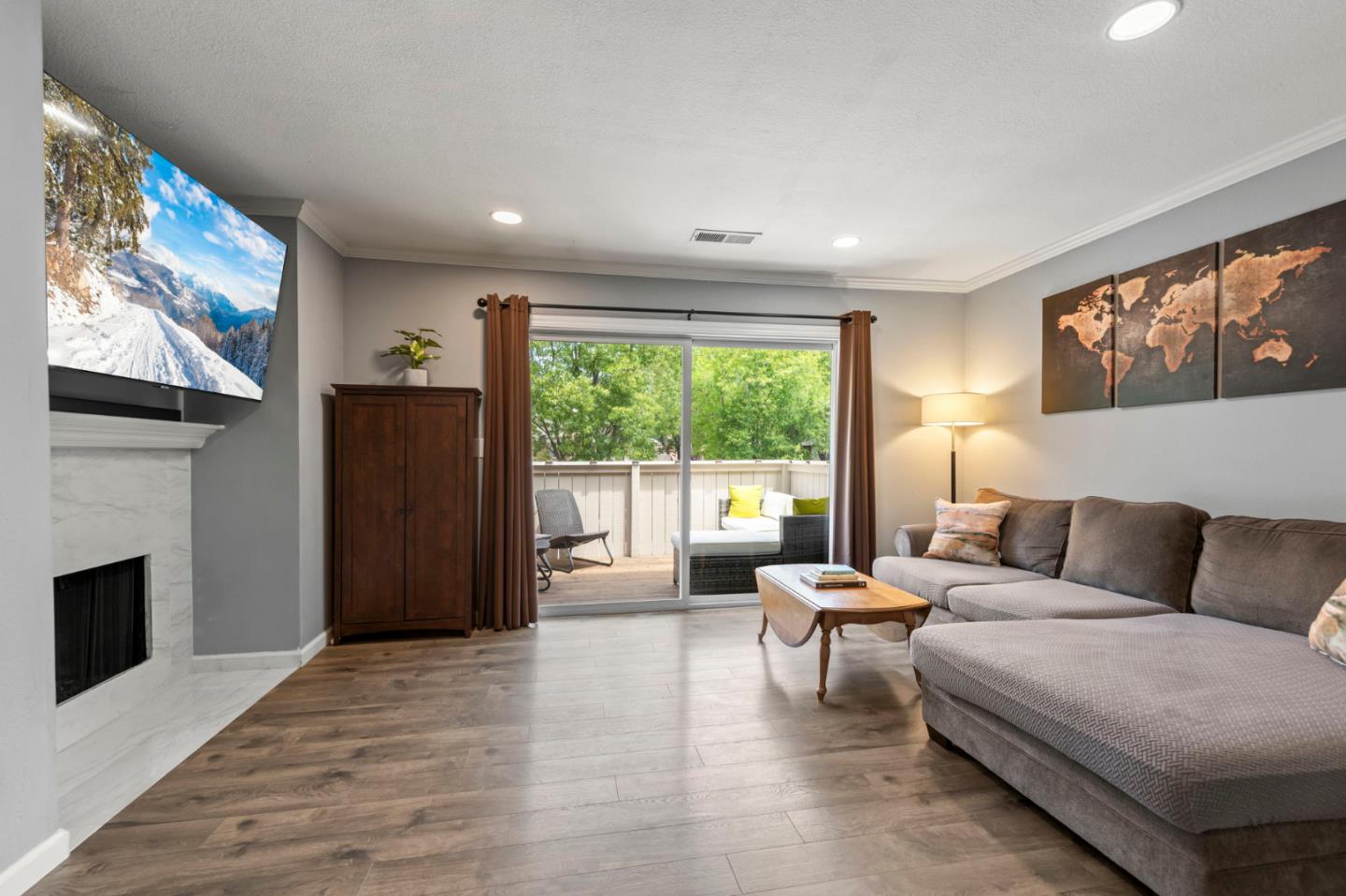 5516 Sean CIR 44