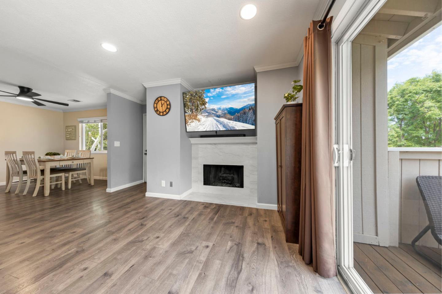 5516 Sean CIR 44