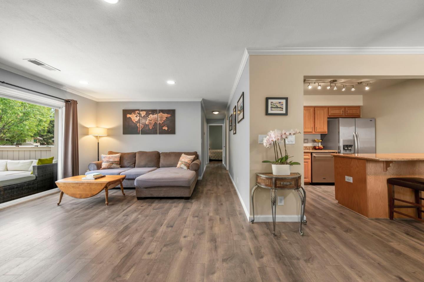 5516 Sean CIR 44
