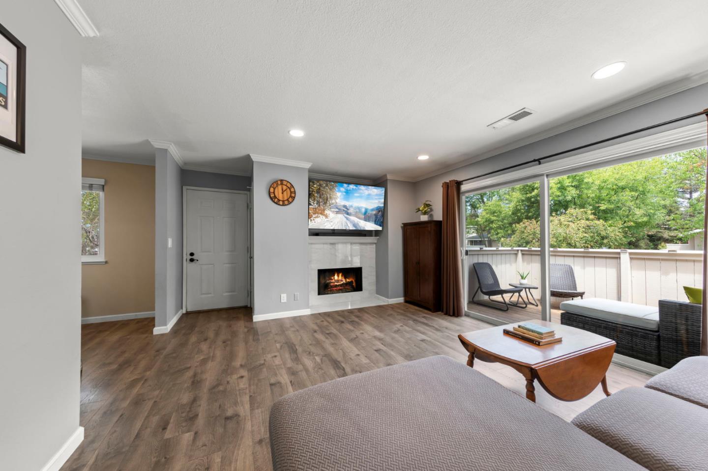5516 Sean CIR 44