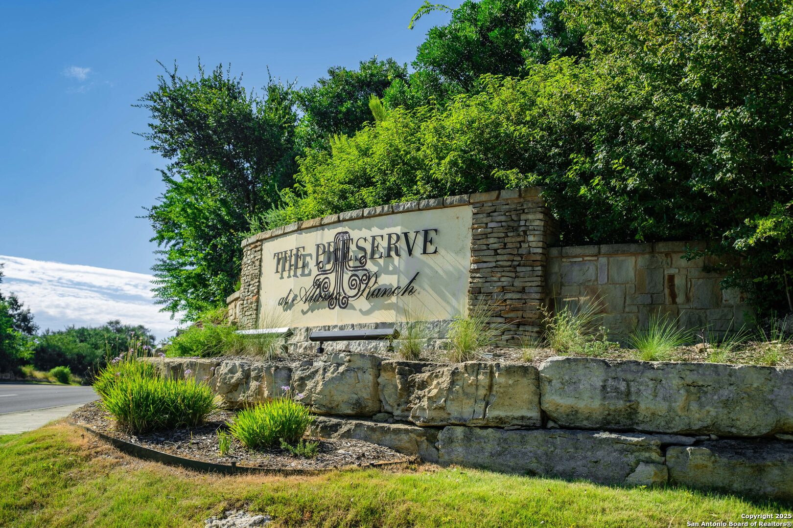 3207 LIMESTONE TRAIL