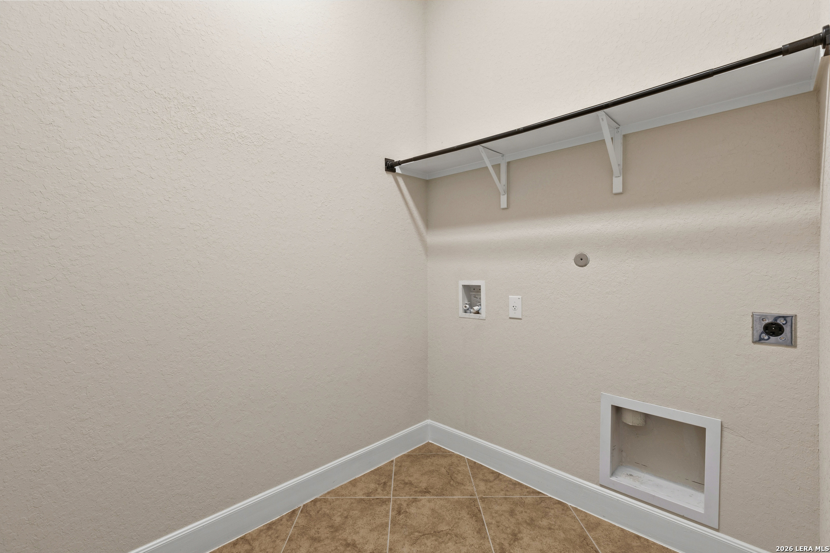 12152 Buckaroo