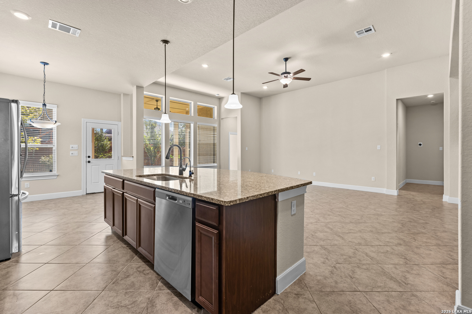 12152 Buckaroo