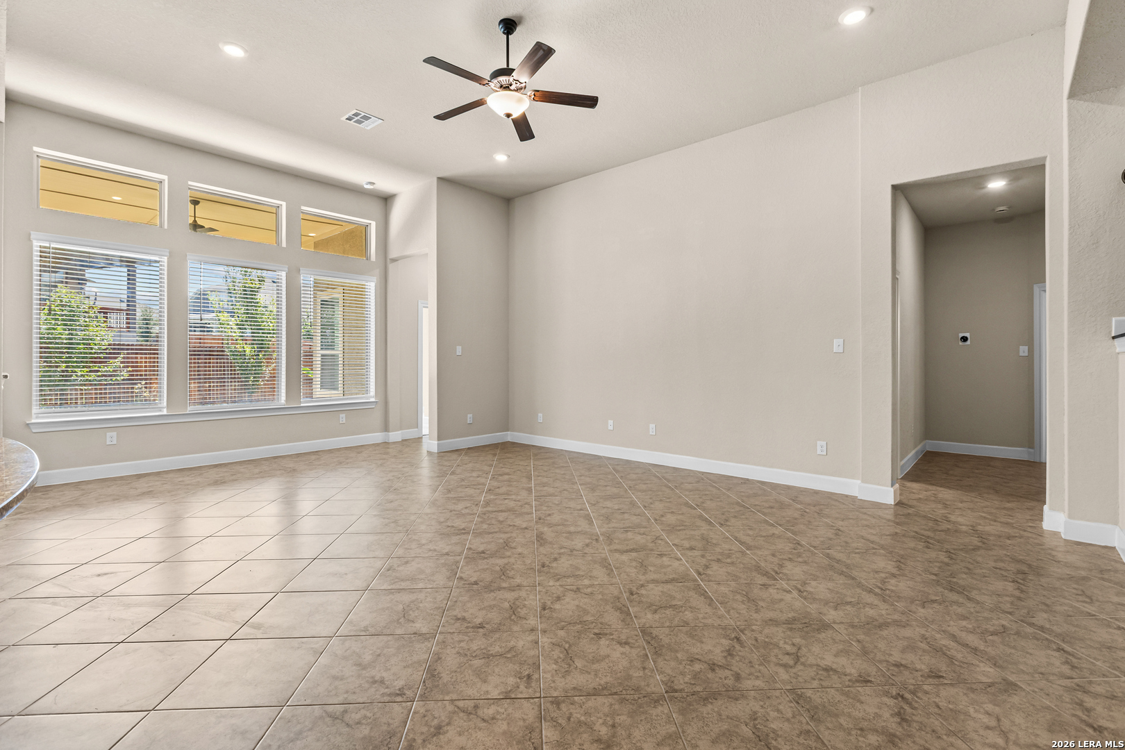 12152 Buckaroo