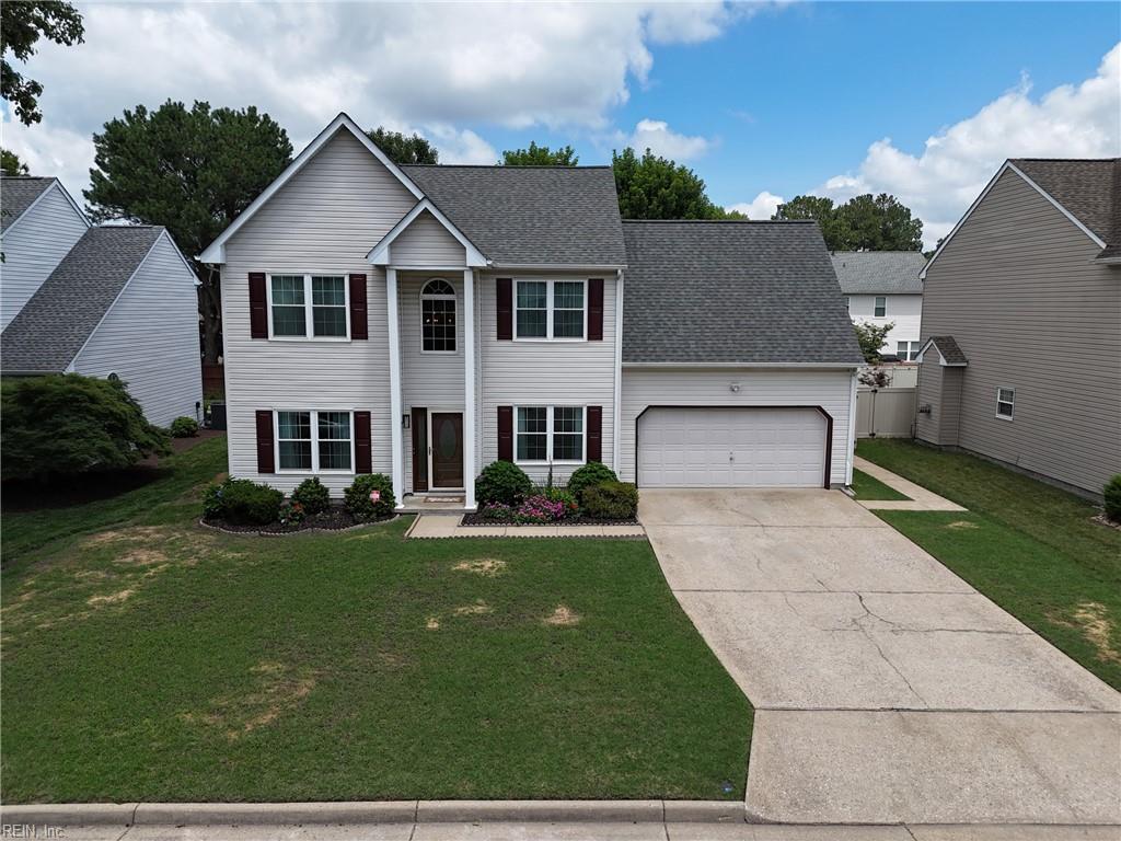 831 Holbrook DR