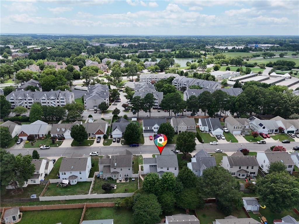 831 Holbrook DR