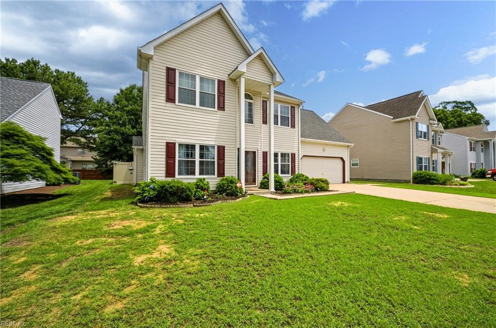 831 Holbrook DR