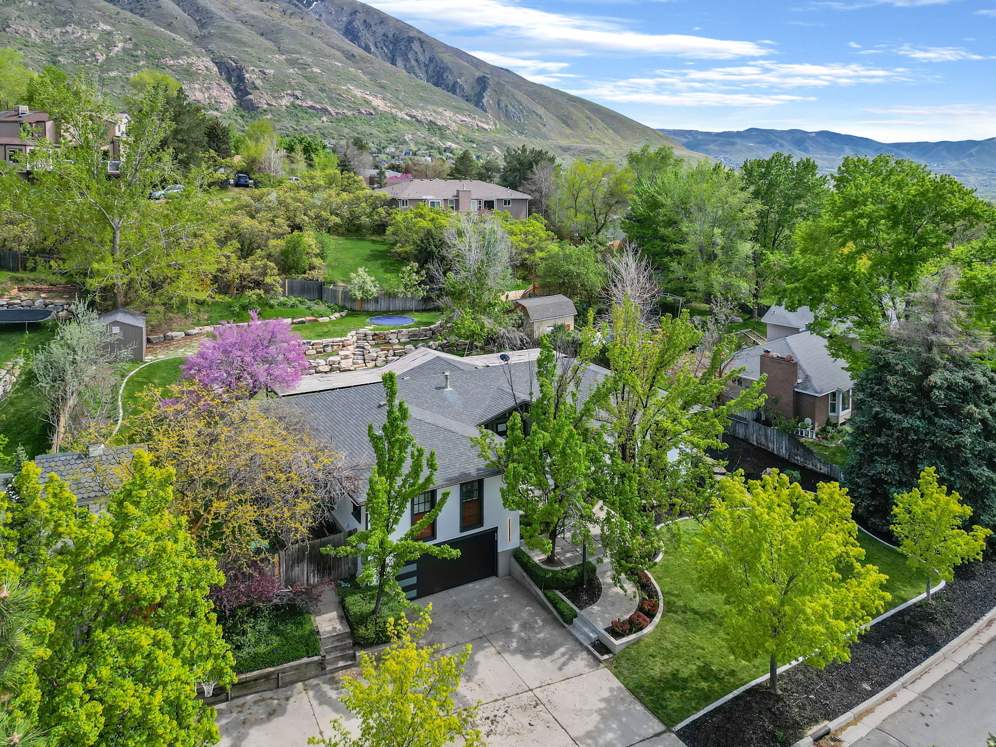 2234 E WILLOW BROOK WAY