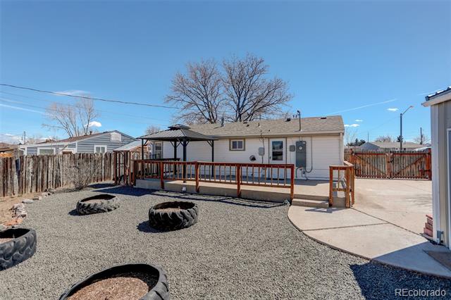 8855 Hooker Way
