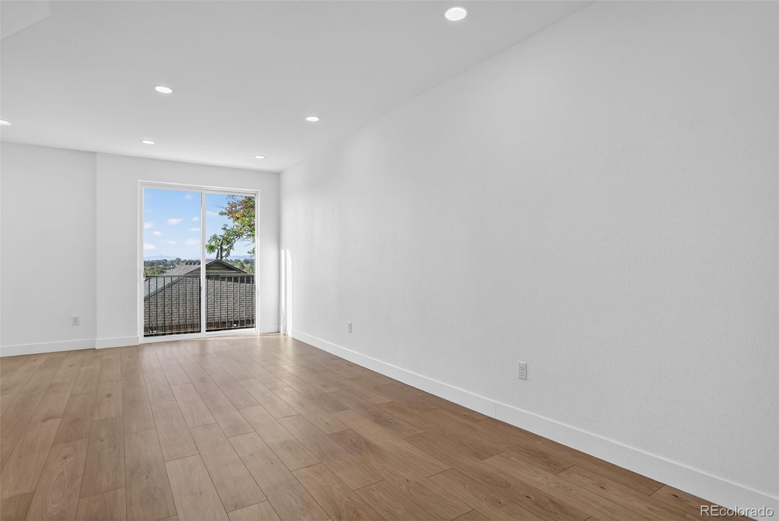 5128 W 26th Avenue Unit: 209