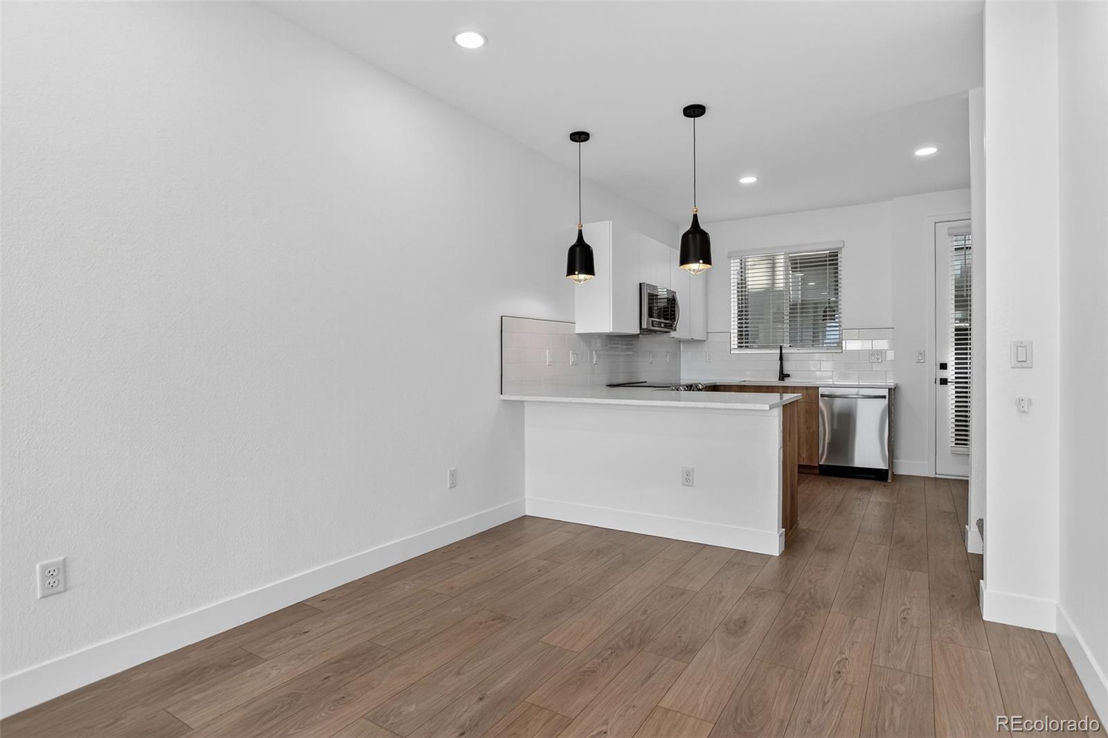 5128 W 26th Avenue Unit: 209