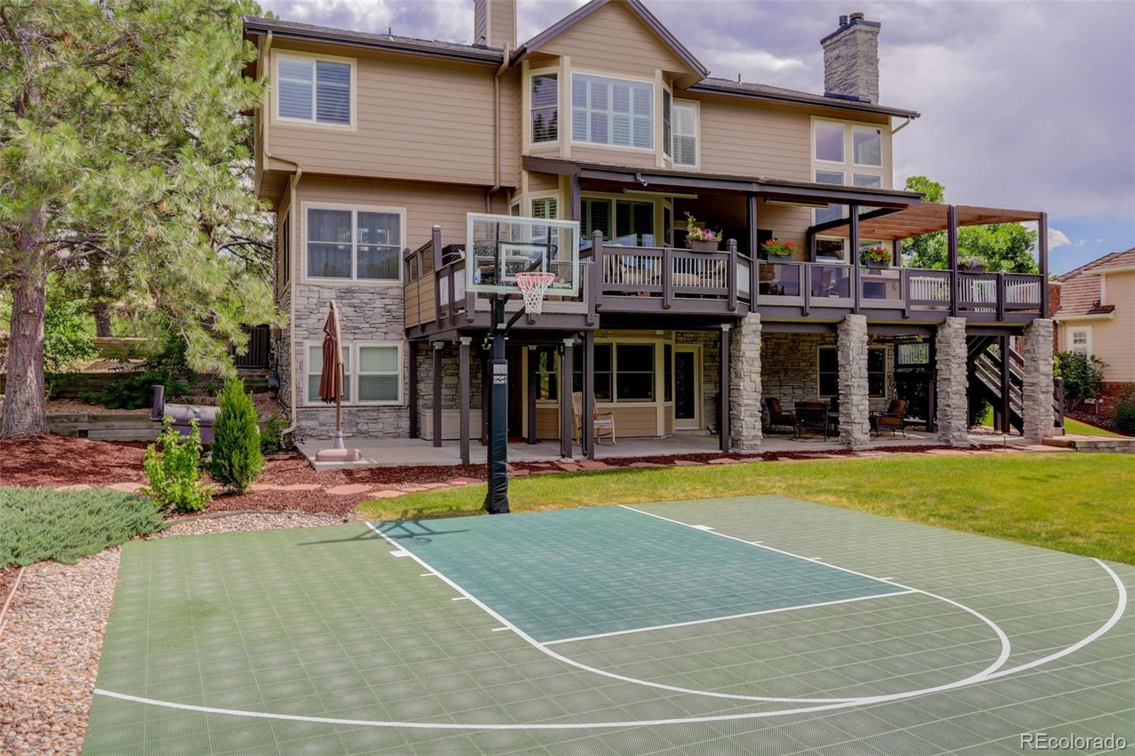 4 Red Tail Drive
