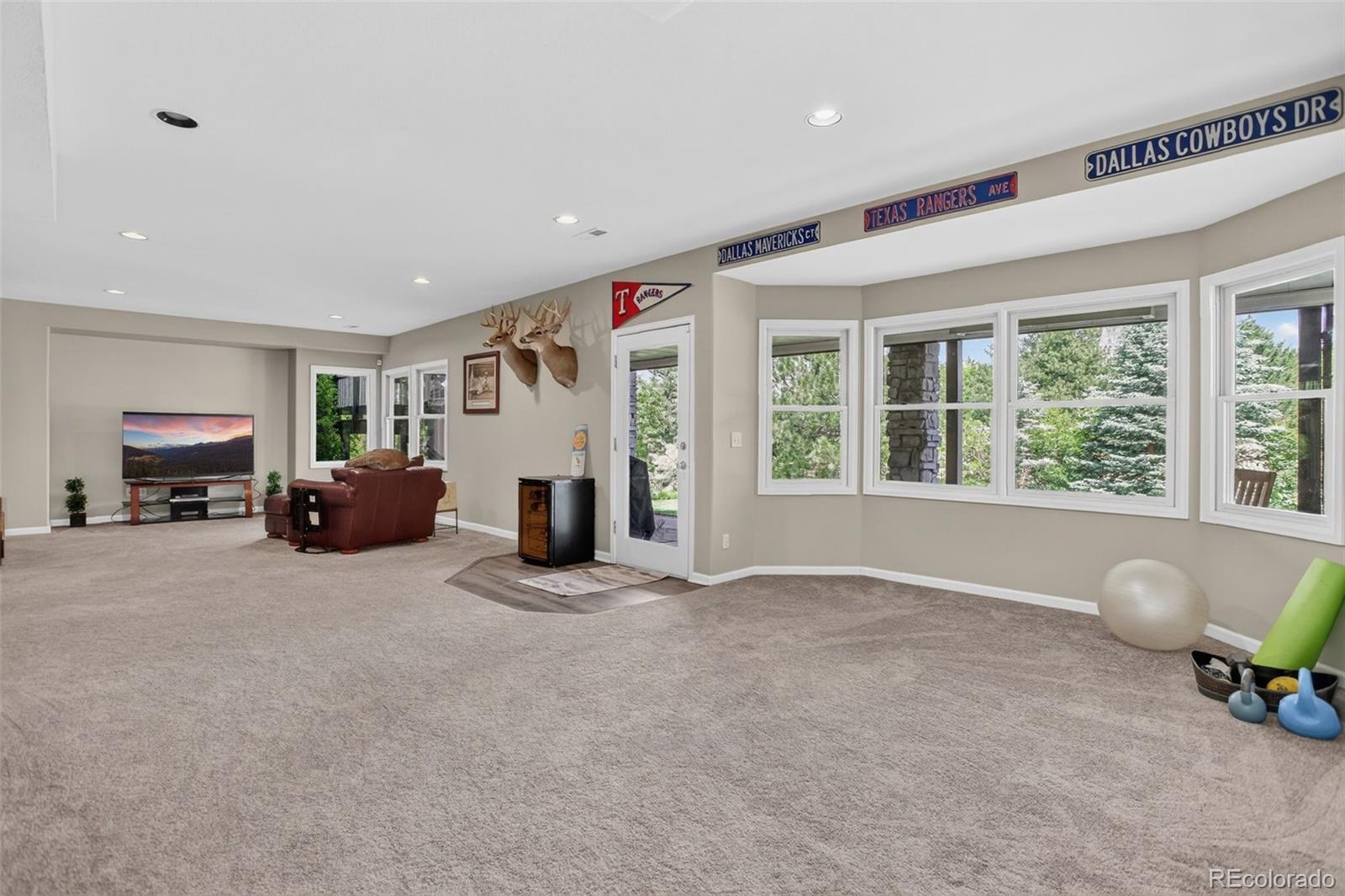 4 Red Tail Drive