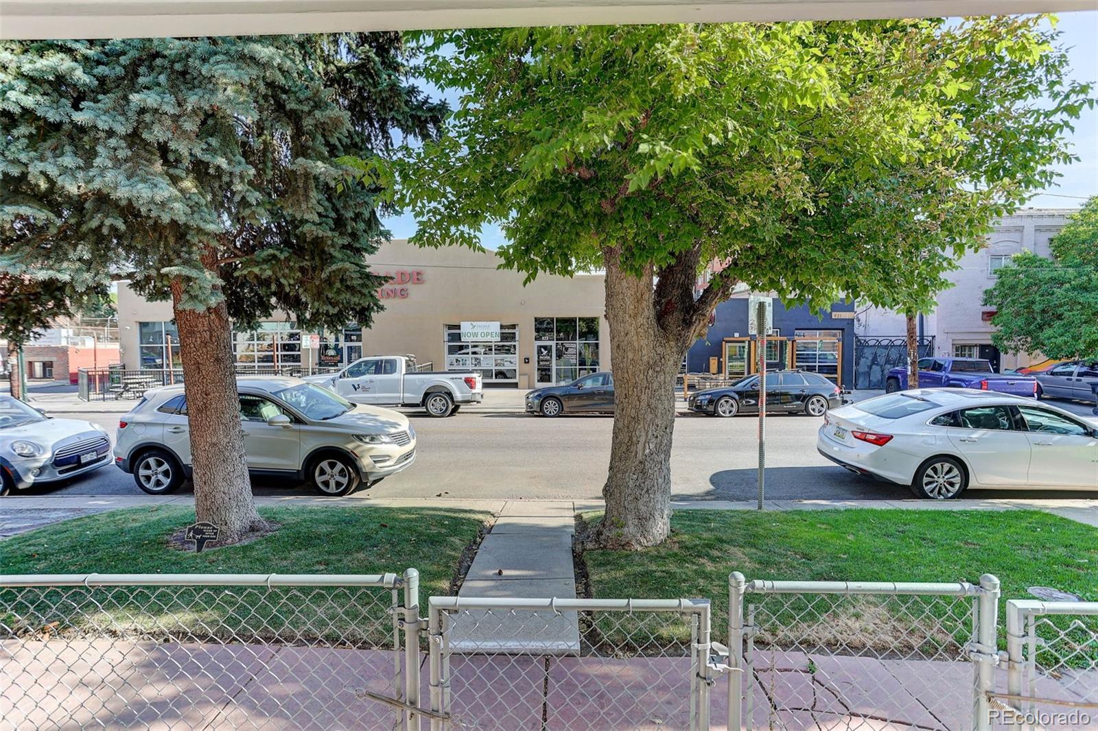 916 W 9th Avenue